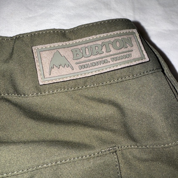 Burton’s Gloria women’s snow pants short - Picture 5 of 6